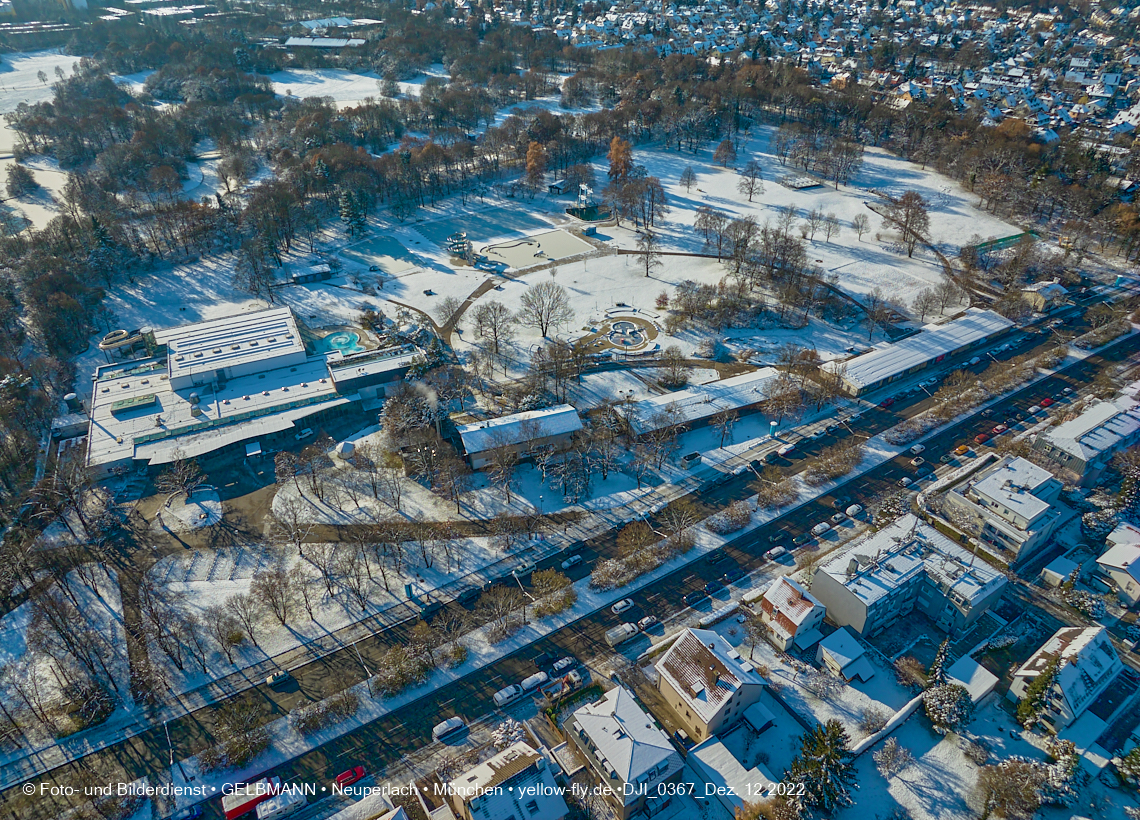 12.12.2022 -  Ostparksee mit Umgebung in Neuperlach